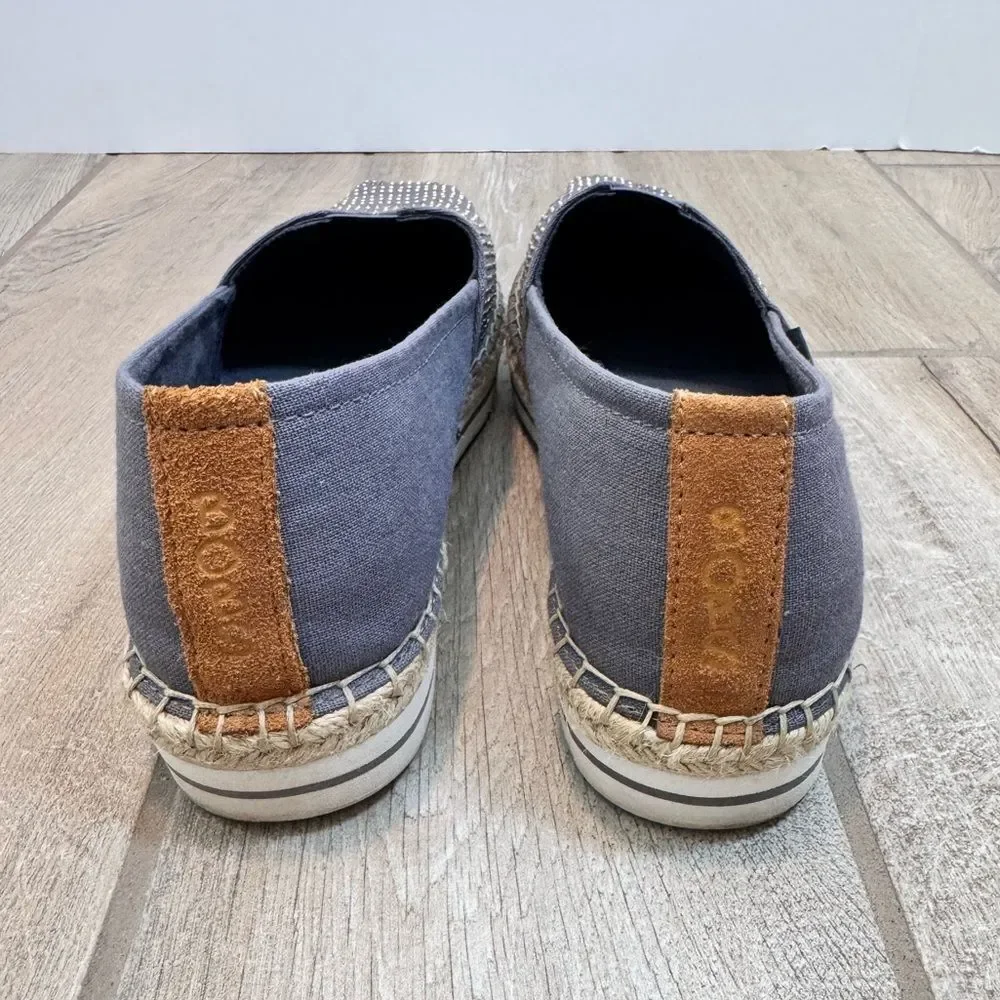 Skechers step into